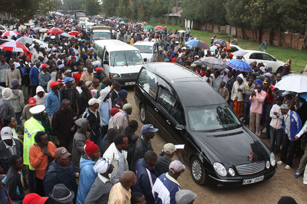Sammy_Wanjiru_funeral_convoy_June_11_2011