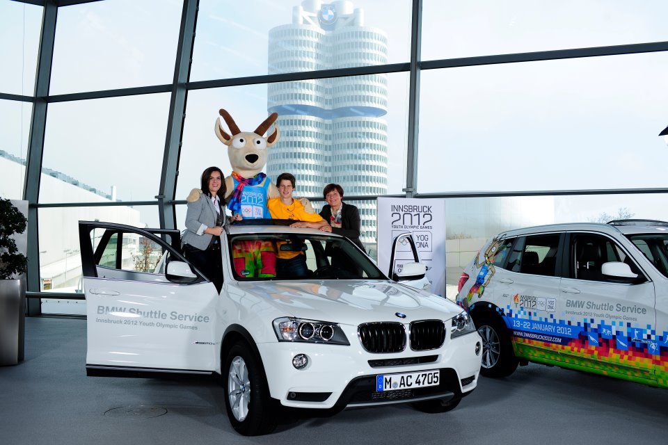 BMW sign_sponsorship_deal_with_Innsbruck_2012