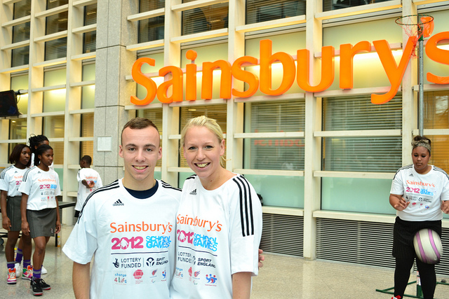 Gail Emms_with_Andrew_Lapthorne_UK_School_Games_launch_January_10_2011