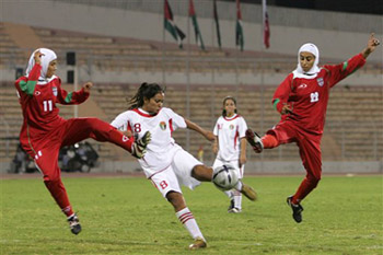 Hijab wearing_footballers_23-02-12