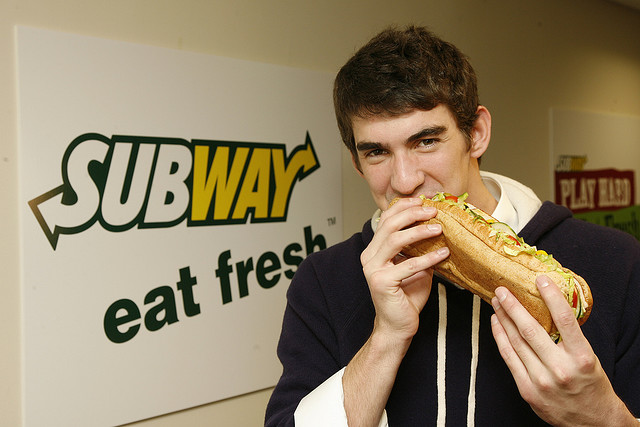 Michael Phelps_eating_subway