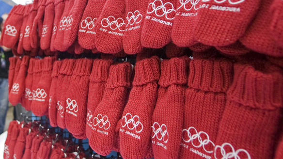 Vancouver 2010_red_mittens