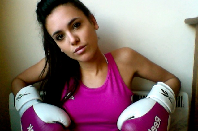 elizabeth-planck-in-boxing-gloves 23-02-12