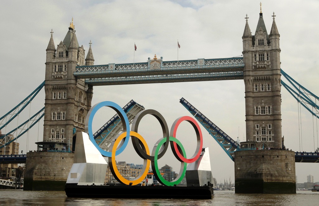 olympic rings_tower_bridge_28-02-12