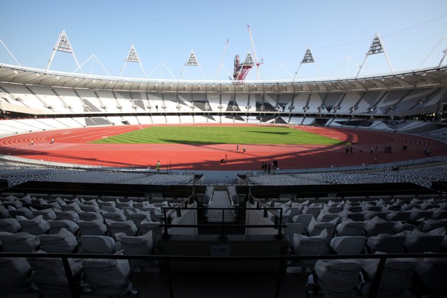 London 2012_Olympic_Stadium_track_October_3_2011