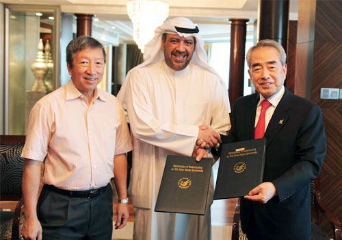 Sheikh Ahmad_Al-Fahad_Al-Sabah_signs_deal_with_SK_for_Incheon_2014