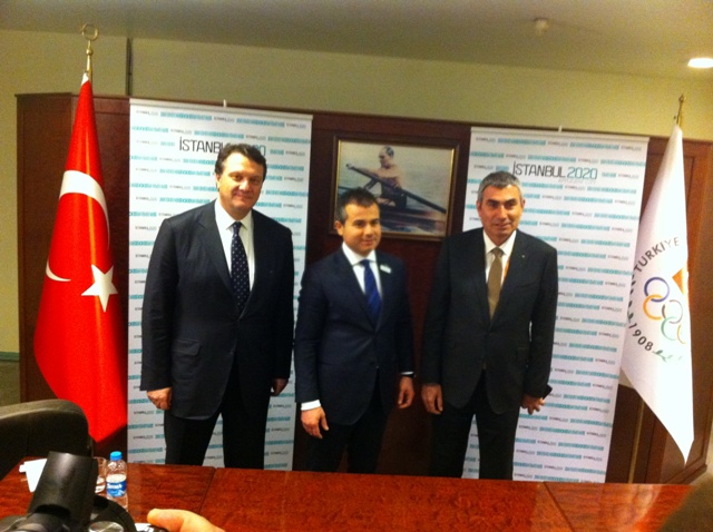 Istanbul 2020_bid_team_with_Sports_Minister