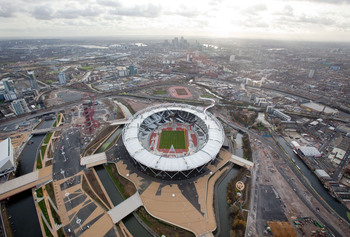 London 2012_Olympic_Stadium_from_air_December_11_2011