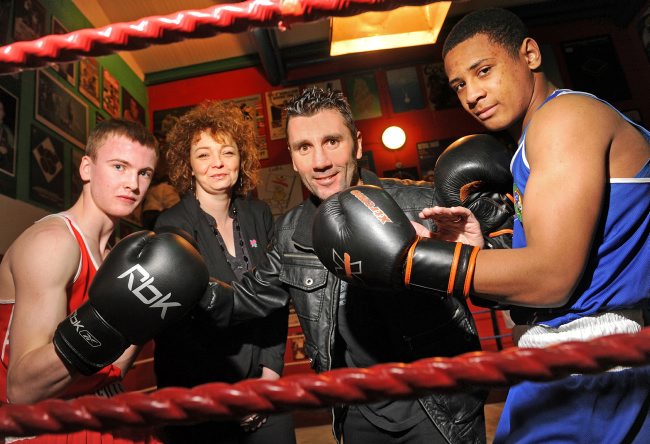 Northern Ireland_signs_deal_with_Cuba_for_London_2012_training_camp_April_2012
