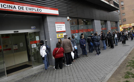 Unemployment queue_in_Spain