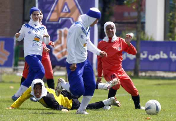 Iran women_footballers_May_24