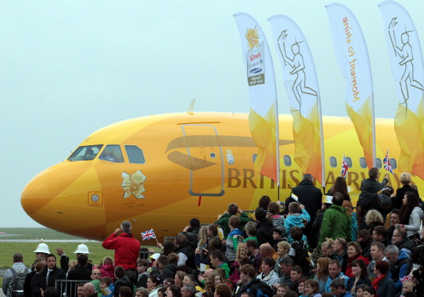 London 2012_Olympic_Flame_BA_plane_lands_in_Culdrose_May_18_2012