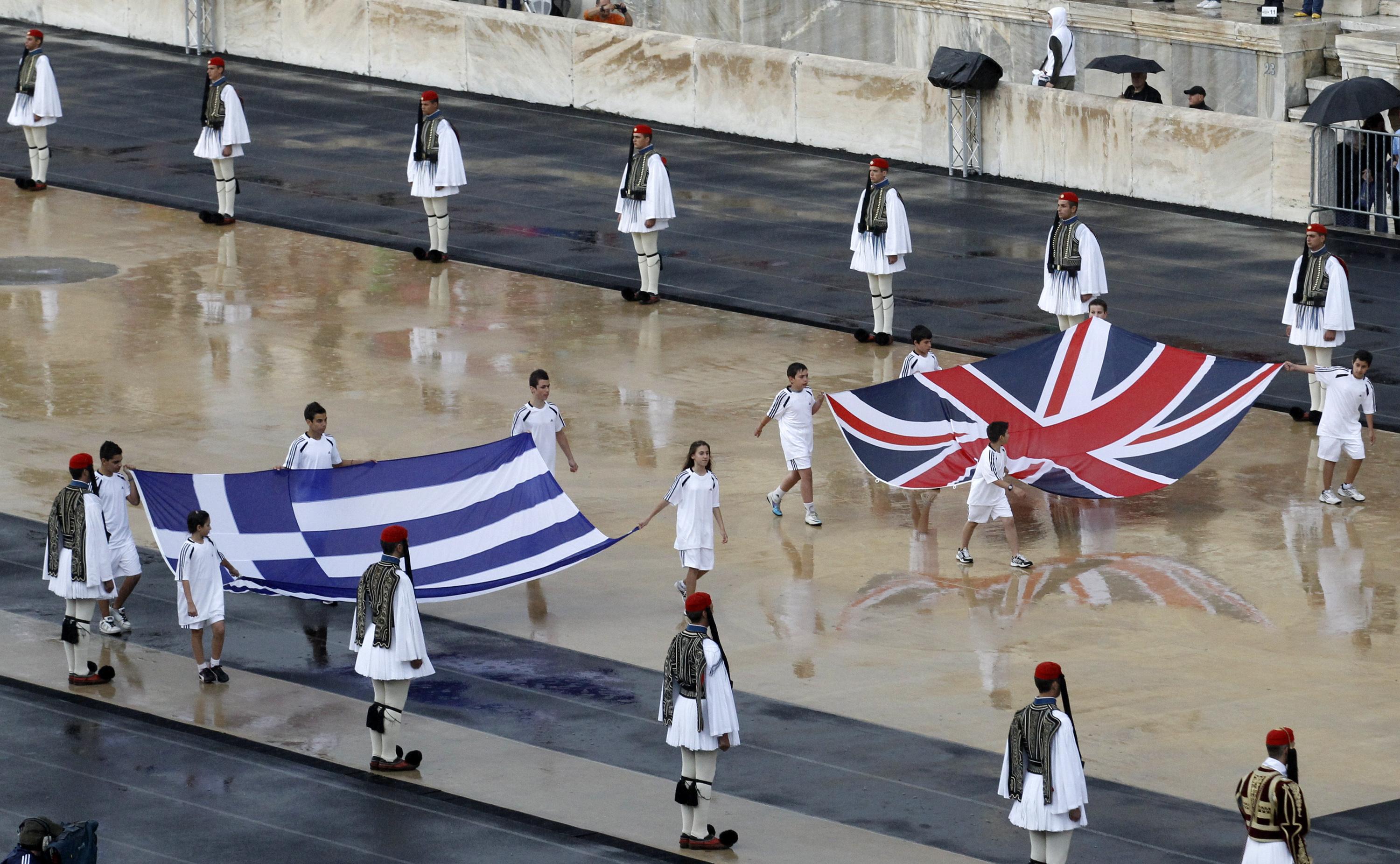 London 2012_Olympic_Flame_ceremony_with_schoolchildren_Athens_May_17_2012