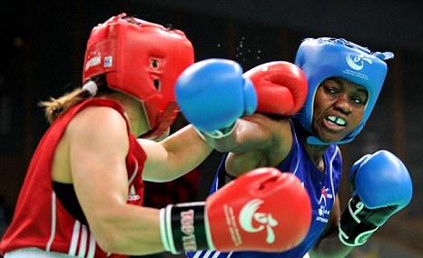 Nicola Adams_fighting_at_World_Championships_in_China