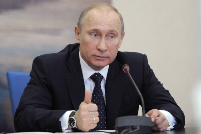 Vladimir Putin_doing_TV_address_Sochi_May_11_2012