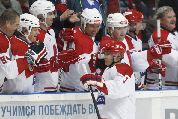 Vladimir Putin_plays_ice_hockey_May_7_2012