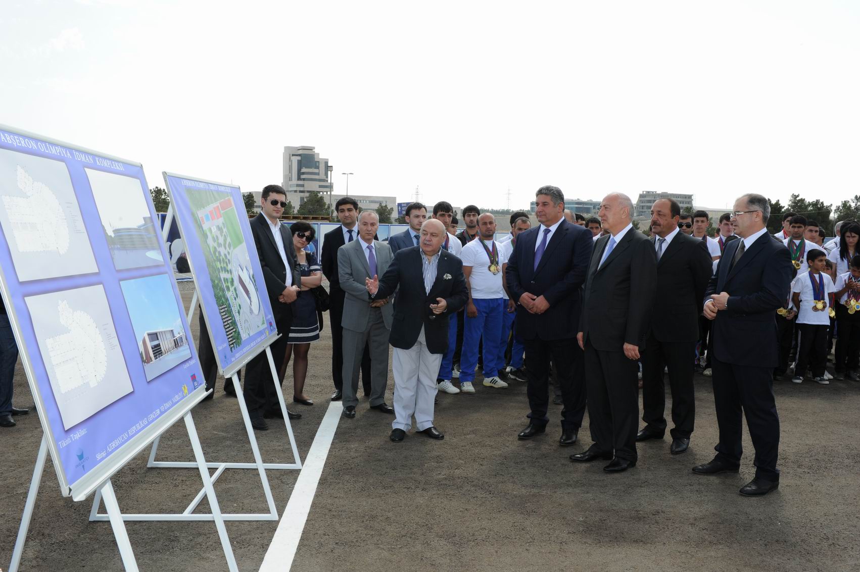 Azad Rahimov_at_opening_of_new_sports_complex_June_7_2012