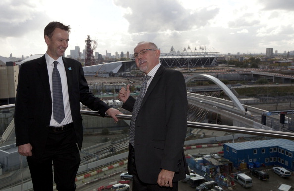Britains Culture_Secretary_Jeremy_Hunt_L_poses_for_photographs_with_the_Chief_Executive-elect_of_the_Olympic_Delivery_Authority_ODA_Dennis_Hone_13-06-12