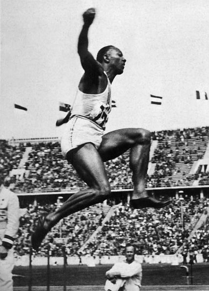 Jesse Owens_1936_11_June