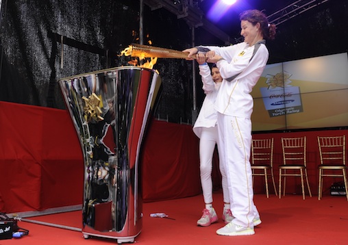 Sonia OSullivan_with_Olympic_Torch_Dublin_June_6_2012