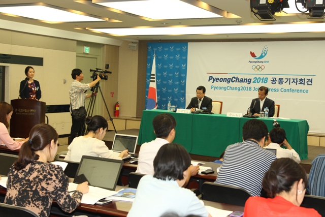 Jin Sun_Kim_holds_Pyeongchang_2018_press_conference_to_mark_one_year_since_awarded_Olympics_July_2012