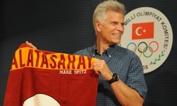 Mark Spitz_with_Galatasaray_shirt