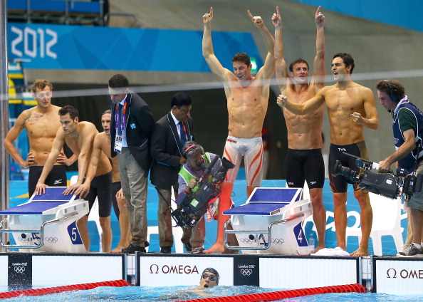 Michael Phelps_Conor_Dwyer_Ryan_Lochte__Ricky_Berens_of_USA_celebrate_after_winning_the_gold_in_the_Mens_4_x_200m_Freestyle_Relay