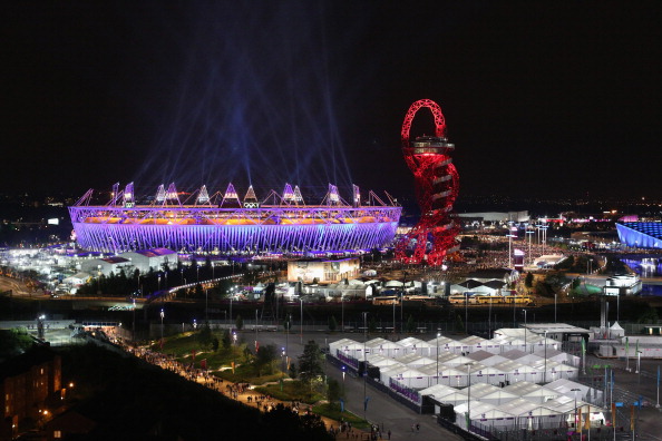 Olympic Stadium_is_illuminated_during_the_Opening_Ceremony_of_the_Olympic_Games_28-07-12