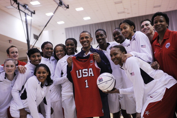 Barack Obama_with_Team_USA_shirt_Washington_July_16_2012