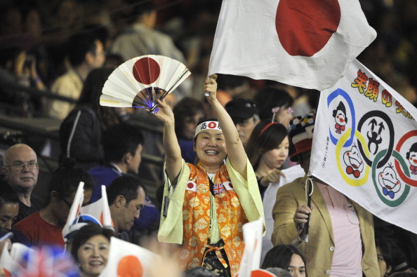 Japans womens_football_fans