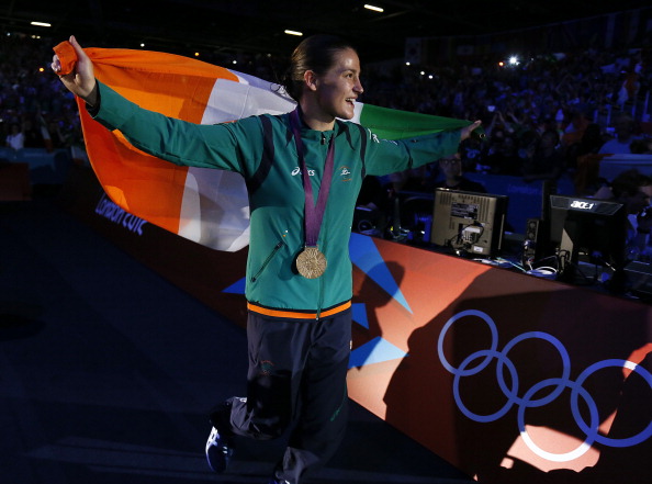 Katie Taylor_took_gold_in_the_London_2012_womens_boxing_lightweight_final