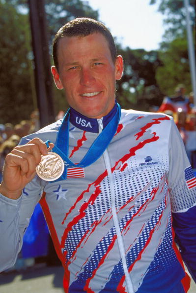 Lance Armstrong_with_Sydney_2000_bronze_medallist