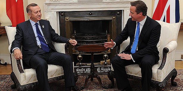 Recep Tayyip_Erdogan_meets_David_Cameron_during_London_2012