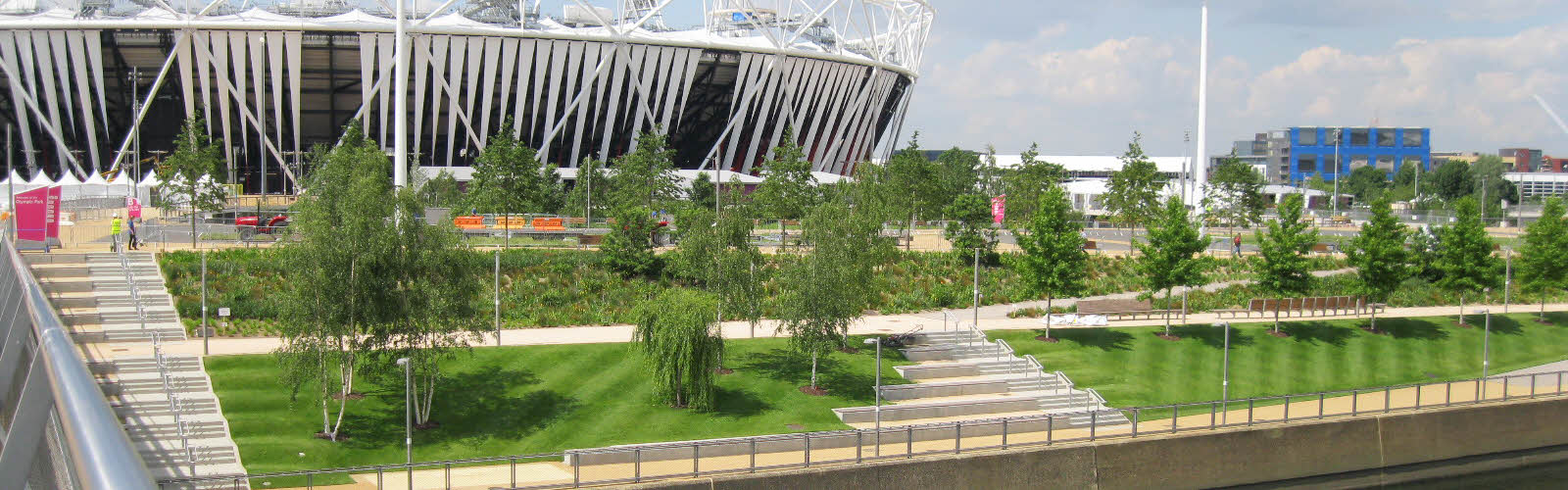 Royal Horticultural_Society_Great_British_Garden_with_stadium