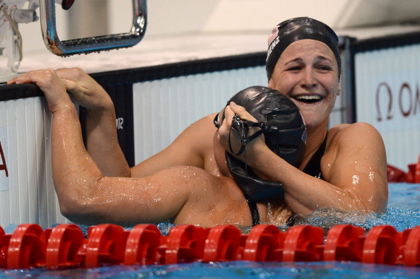US swimmer_Caitlin_Leverenz_celebrates_with_compatriot_Ariana_Kukors_after_winning_bronze