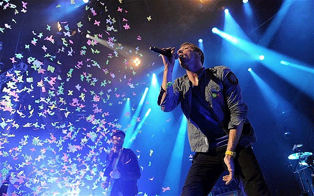 Coldplay performed_at_the_London_2012_Paralympic_closing_ceremony