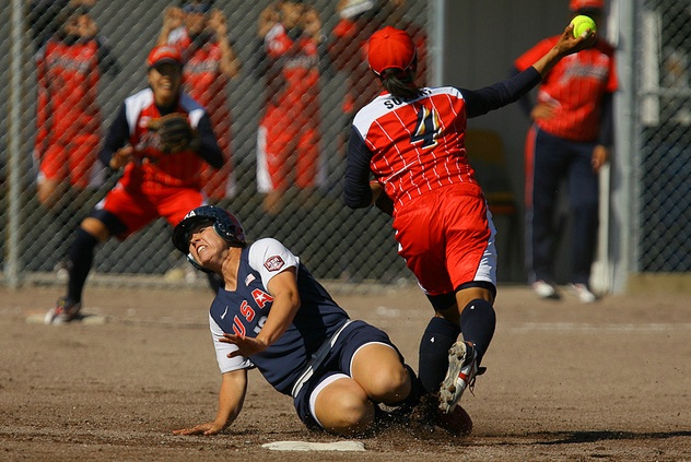 Japan edged_the_United_States_for_gold_at_the_2012_ISF_Womens_World_Championship