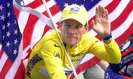 Lance Armstrong_riding_down_Champs_de_Elysees_with_US_flag