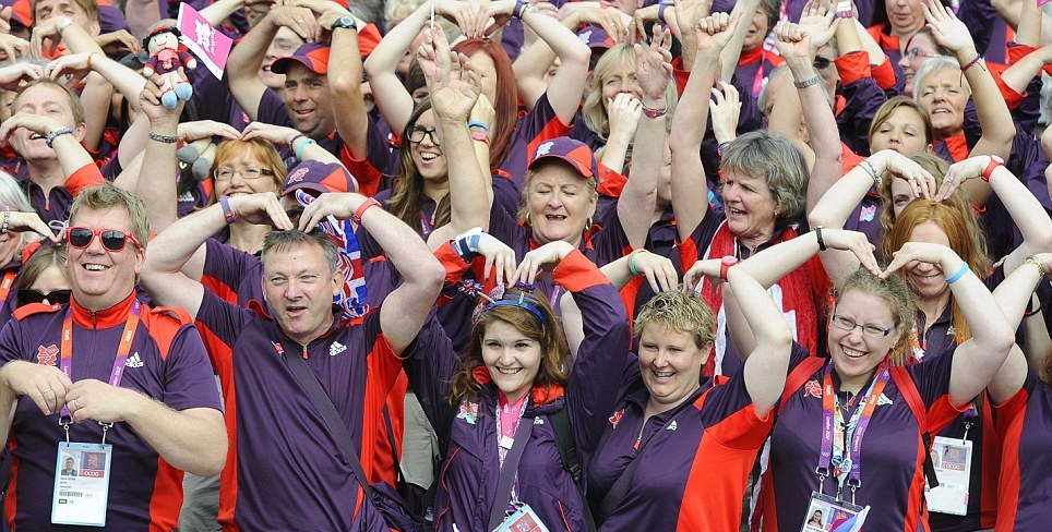 London 2012_Games_Makers_join_in_the_fun_with_a_tribute_to_Britains_double_gold_medal_winner_at_the_Olympics_Mo_Farah