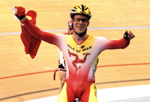 Mark Cavendish_wins_Melbourne_2006_scratch_race