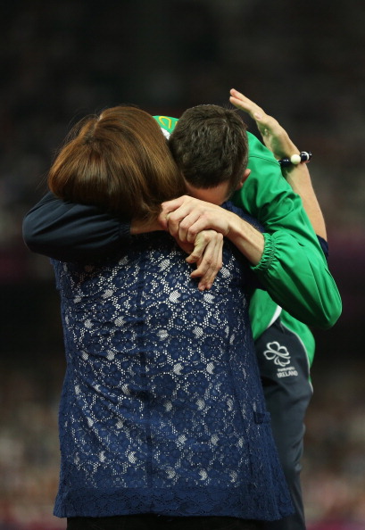 Michael McKillop_receives_London_2012_Paralympic_800m_gold_medal_from_mother