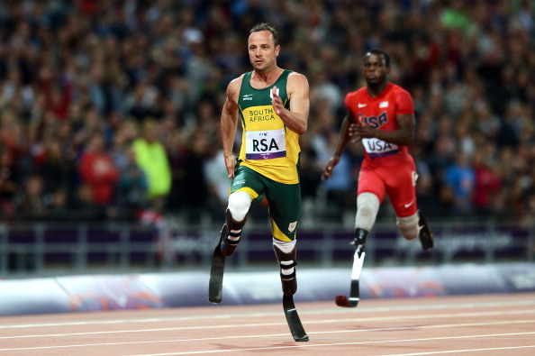 Oscar Pistorius_4x100m_relay_London_2012_Paralympics_September_5_2012