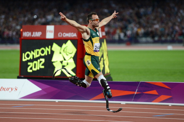 Oscar Pistorius_of_South_Africa_wins_the_mens_T44_400_metres_on_day_eight_of_London_2012_but_his_feat_was_overshadowed_in_the_media_by_Andy_Murrays_US_Open_activities1