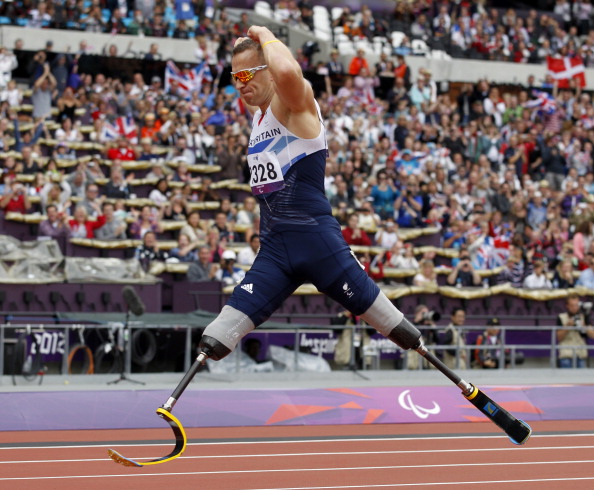 Richard Whitehead_wins_200m_Paralympics_London_September_1_2012