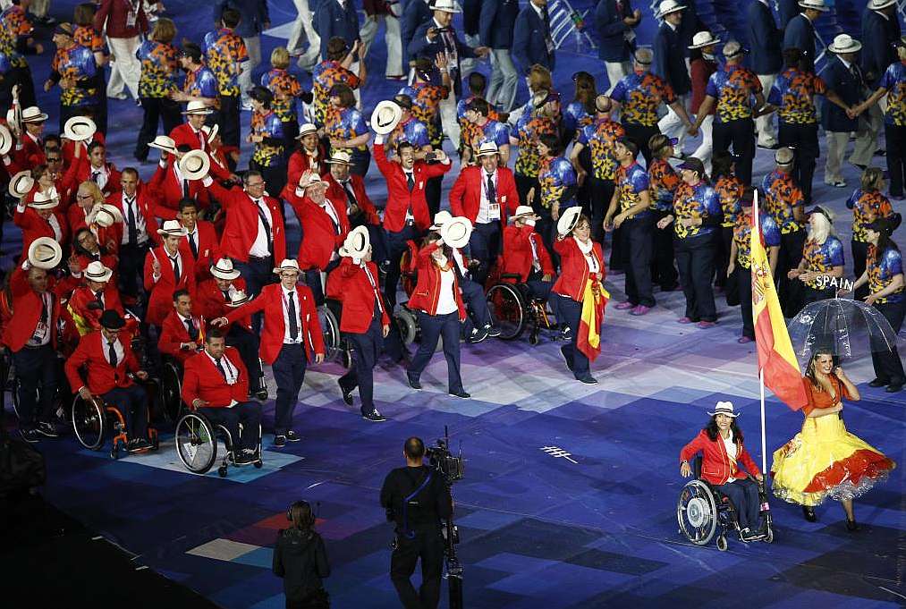 Spanish team_marching_in_London_2012_Paralympics_Opening_Ceremony