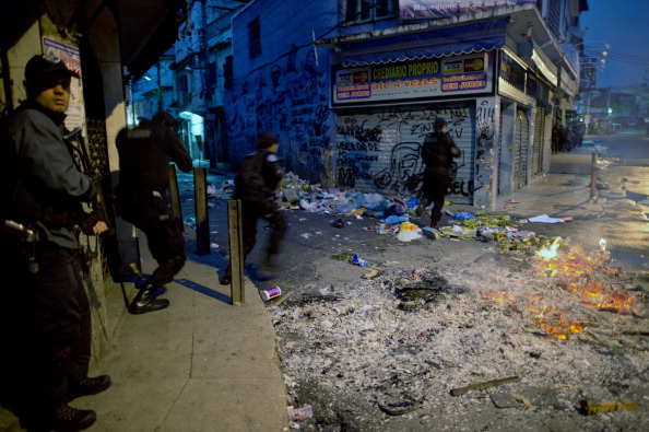 Brazilian policemen_deploy_to_pacify_Jacarezinho_shantytown_known_as_Crackland_in_Rio_de_Janeiro