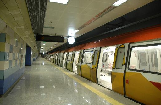 New metro_station_in_Istanbul