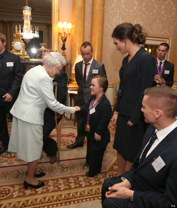 ellie simmonds_with_the_queen