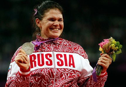 Darya Pishchalnikova with silver medal London 2012
