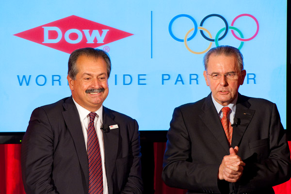 Dow and IOC President Jacque Rogge